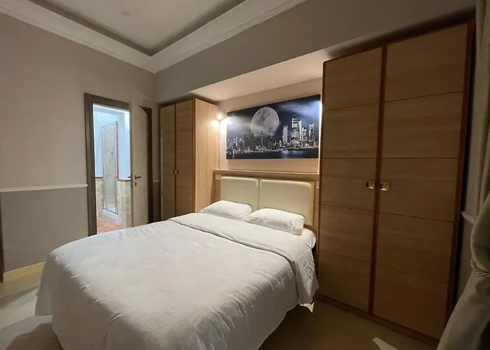 Spqr House Bed & Breakfast